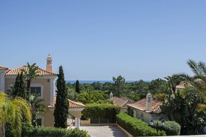 Property grounds - Villa Valentina | 5 Bedrooms | Super Quiet | Quinta do Mar (Almancil)