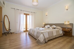 5 habitaciones y caja de seguridad en la habitación 