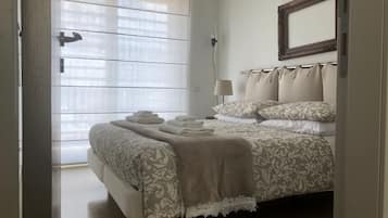 6 bedrooms, iron/ironing board, travel crib, free WiFi