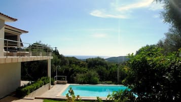 Piscine extérieure