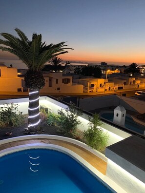 A heated pool - Villa in Puerto del Carmen, Lanzarote, Canary Islands (Tías)