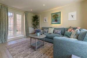 TV - Ashdale, Thornham, Norfolk (Thornham)