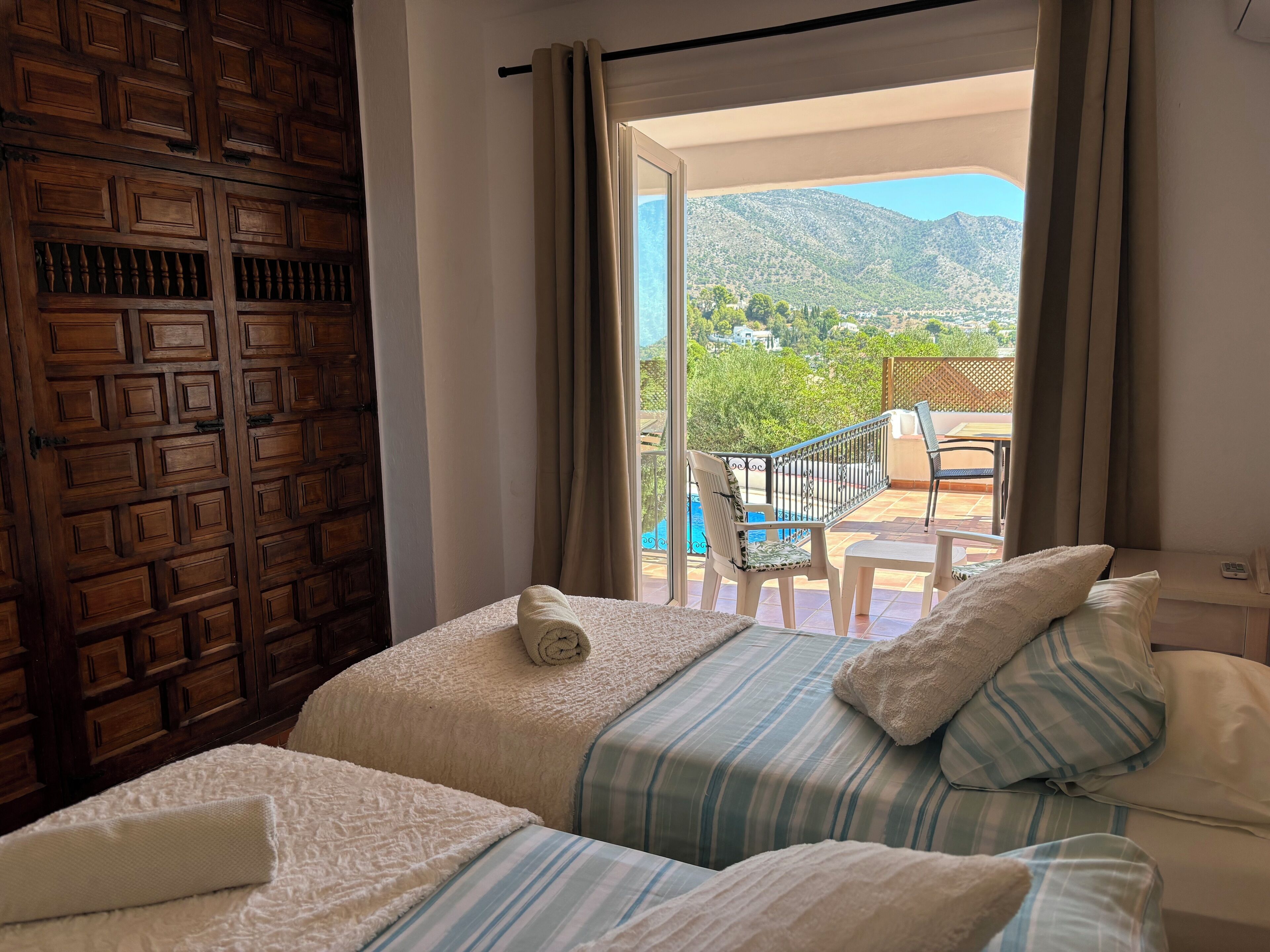 8 chambres, bureau, fer et planche à repasser, Wi-Fi gratuit