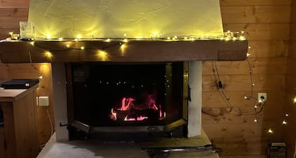 Large, comfortable apartment with easy-access to the slopes