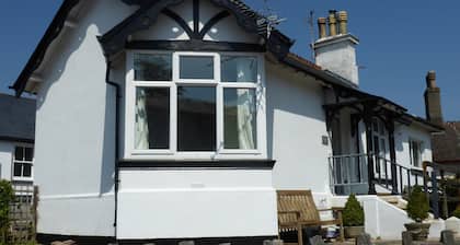 St Matthias Lodge - Delightful 2 bed cottage