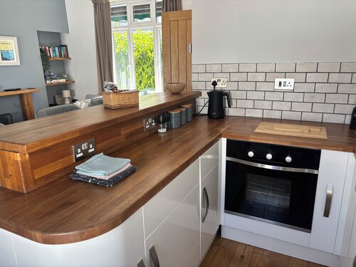 St Matthias Lodge - Delightful 2 bed cottage 