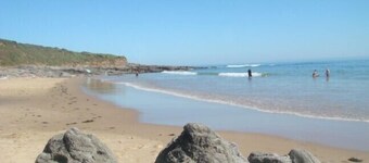 Ideell beliggenhet for familier som ønsker tilbaketrukkethet og dramatisk kystlandskap