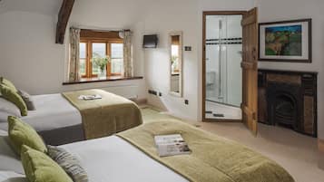 7 bedrooms