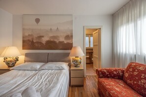 3 sovrum, strykjärn/strykbräda, gratis wi-fi och sängkläder