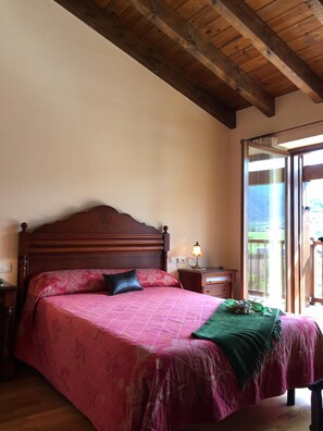 3 Schlafzimmer, Bügeleisen/Bügelbrett, Reisekinderbett, WLAN