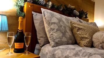 1 chambre, fer et planche Ă repasser, Wi-Fi, draps fournis