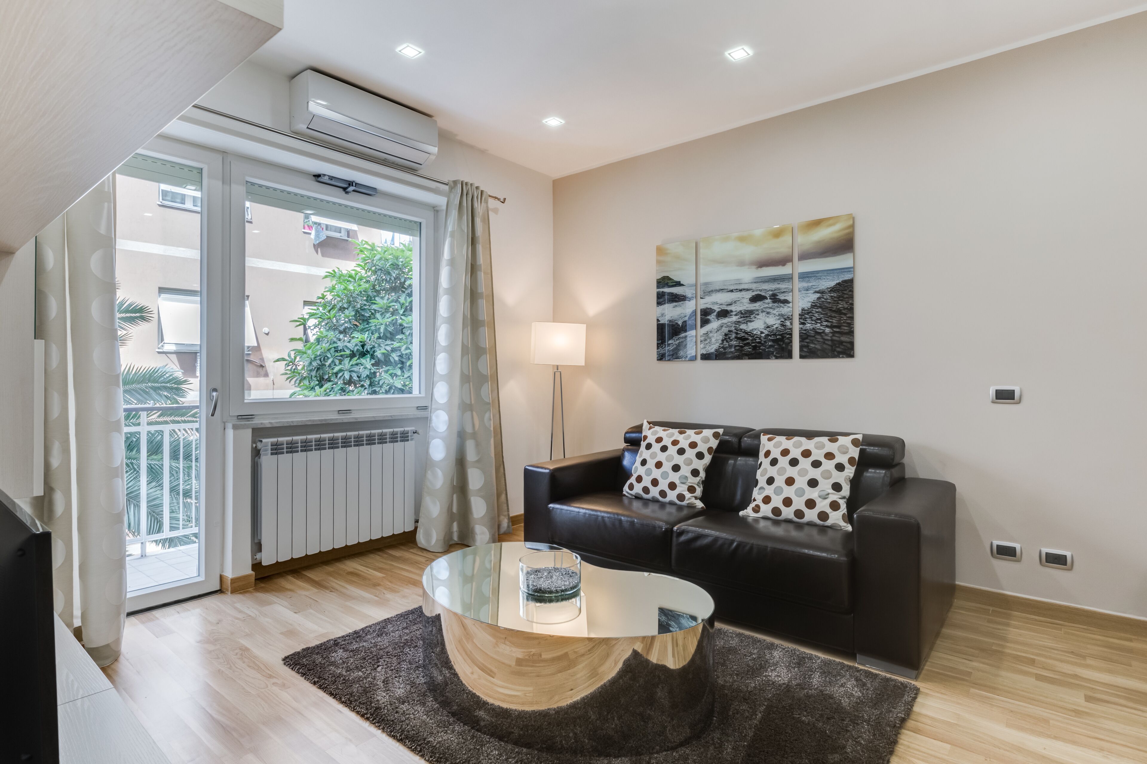 VATICAN FLAT IN ROME