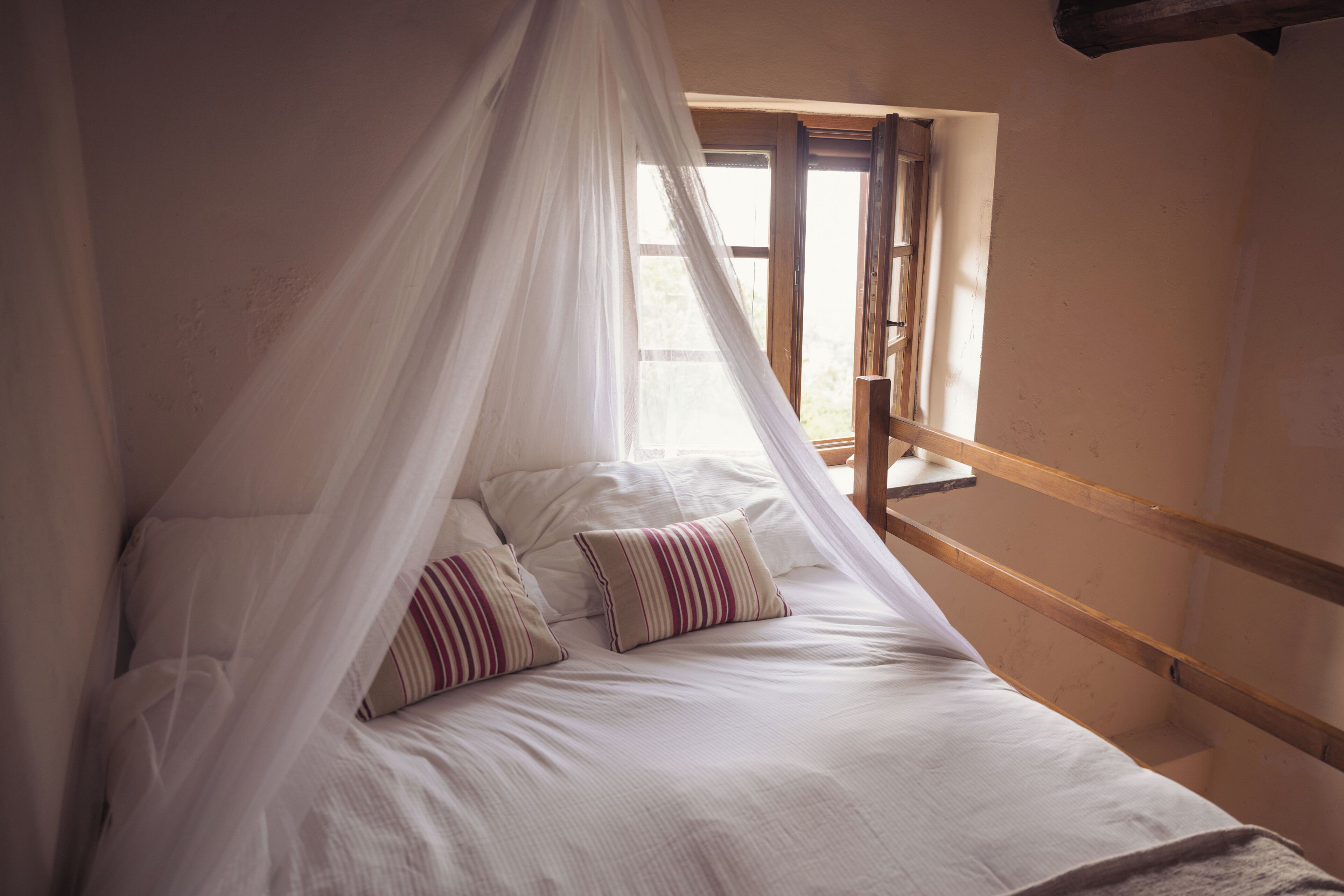 5 chambres, fer et planche à repasser, lit parapluie, Wi-Fi gratuit