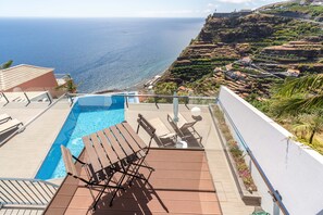 Property grounds - Casa Félix, Calheta: Villa with unique view! Private Pool! (Madeira)