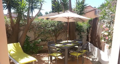 Maison avec jolie terrasse