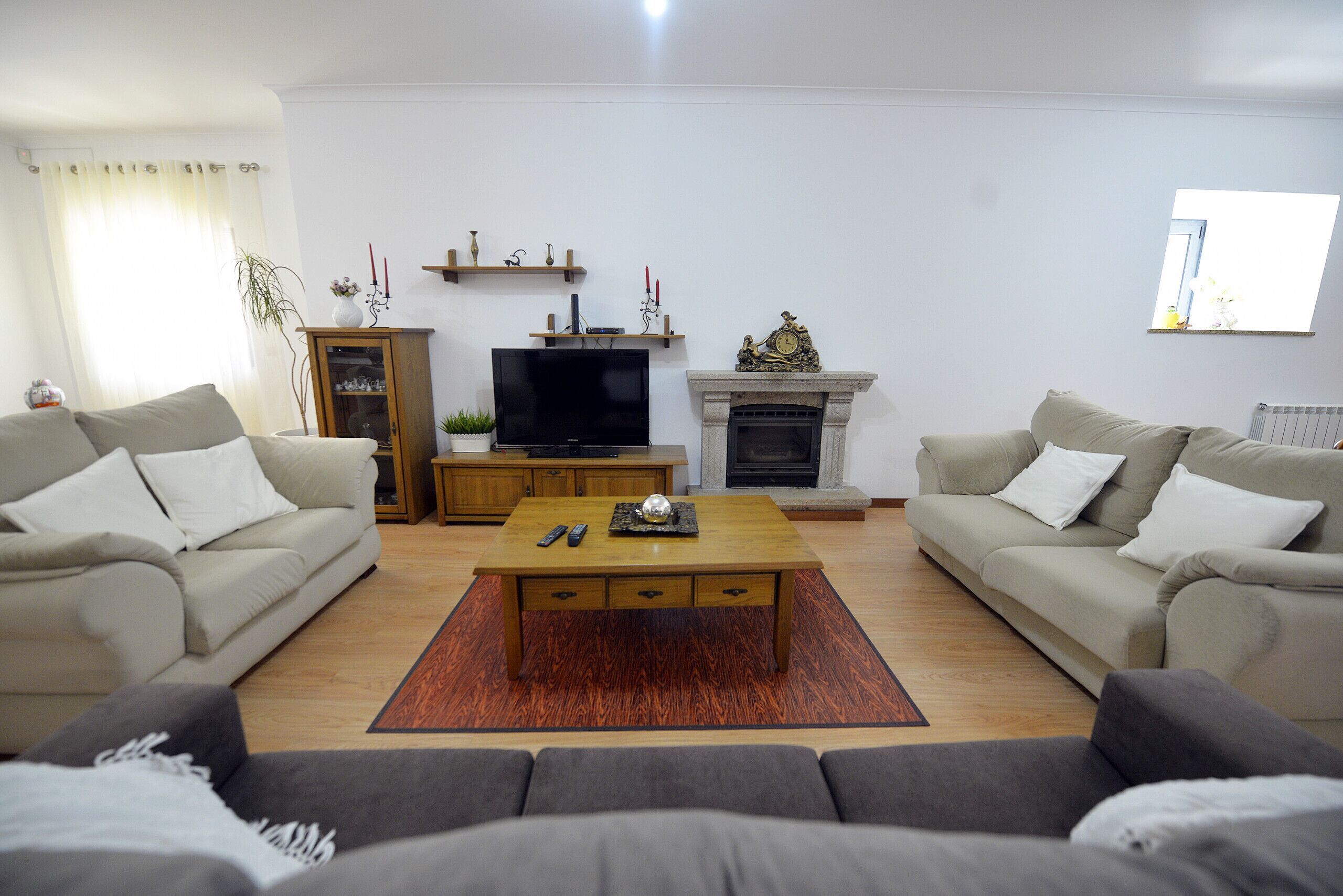 Fernseher, Kamin