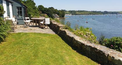 Cottage magique avec vue sur la mer, jardin isolé et accÚs à la plage