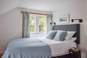 3 dormitoris, planxa i posts de planxar, wifi gratuïta i roba de llit 