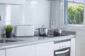 Fridge, microwave, oven, dishwasher - Villa Diana (Puerto de Alcudia)