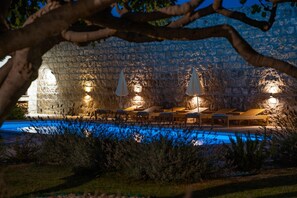 Outdoor pool - Perfect place for relaxing vacation (Dubrovnik)