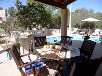 Ca'n Turicano In Porto Petro With Private Pool, Lovely Garden, Wi-Fi. (VT/0184)