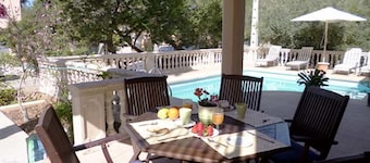 Ca'n Turicano In Porto Petro With Private Pool, Lovely Garden, Wi-Fi. (VT/0184)