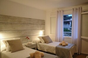 3 makuuhuonetta, silitysrauta/-lauta, vauvan matkasänky, ilmainen Wi-Fi