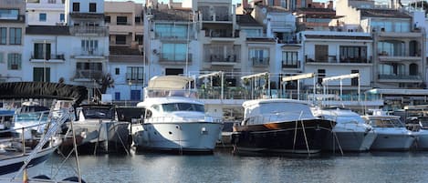 Marina/club náutico