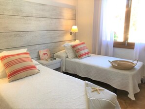 3 makuuhuonetta, silitysrauta/-lauta, vauvan matkasänky, ilmainen Wi-Fi