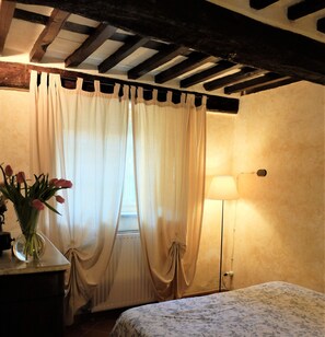 2 soverom, strykejern/-brett, reiseseng for barn og wi-fi (inkludert)