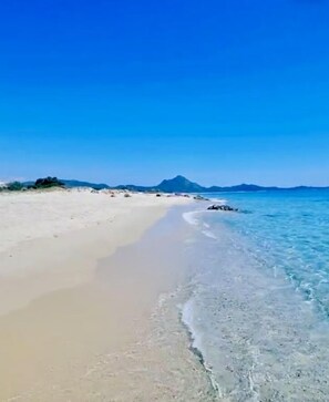 Am Strand, Liegestühle, Strandtücher