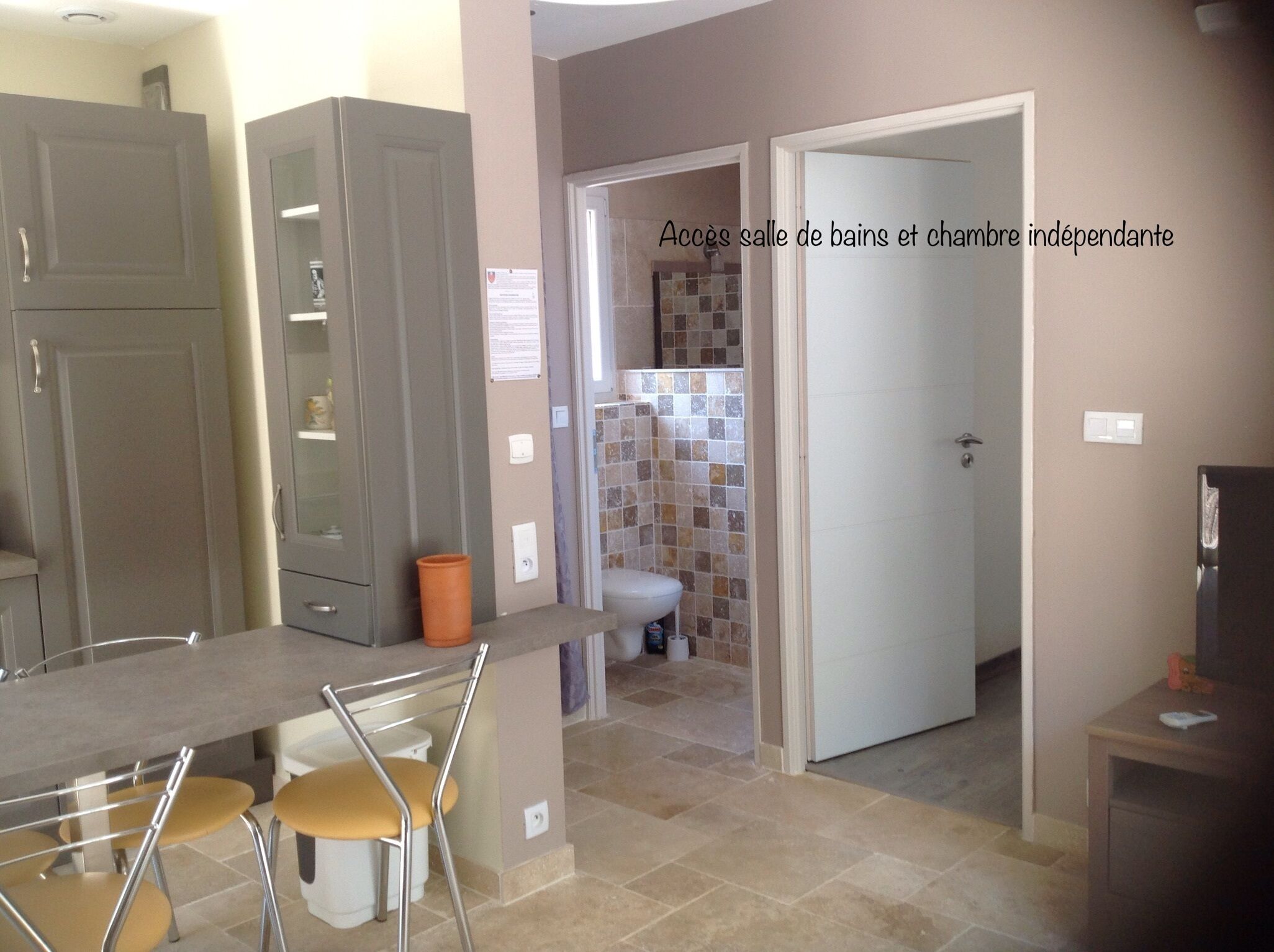 Charming cottage between sea and mountain