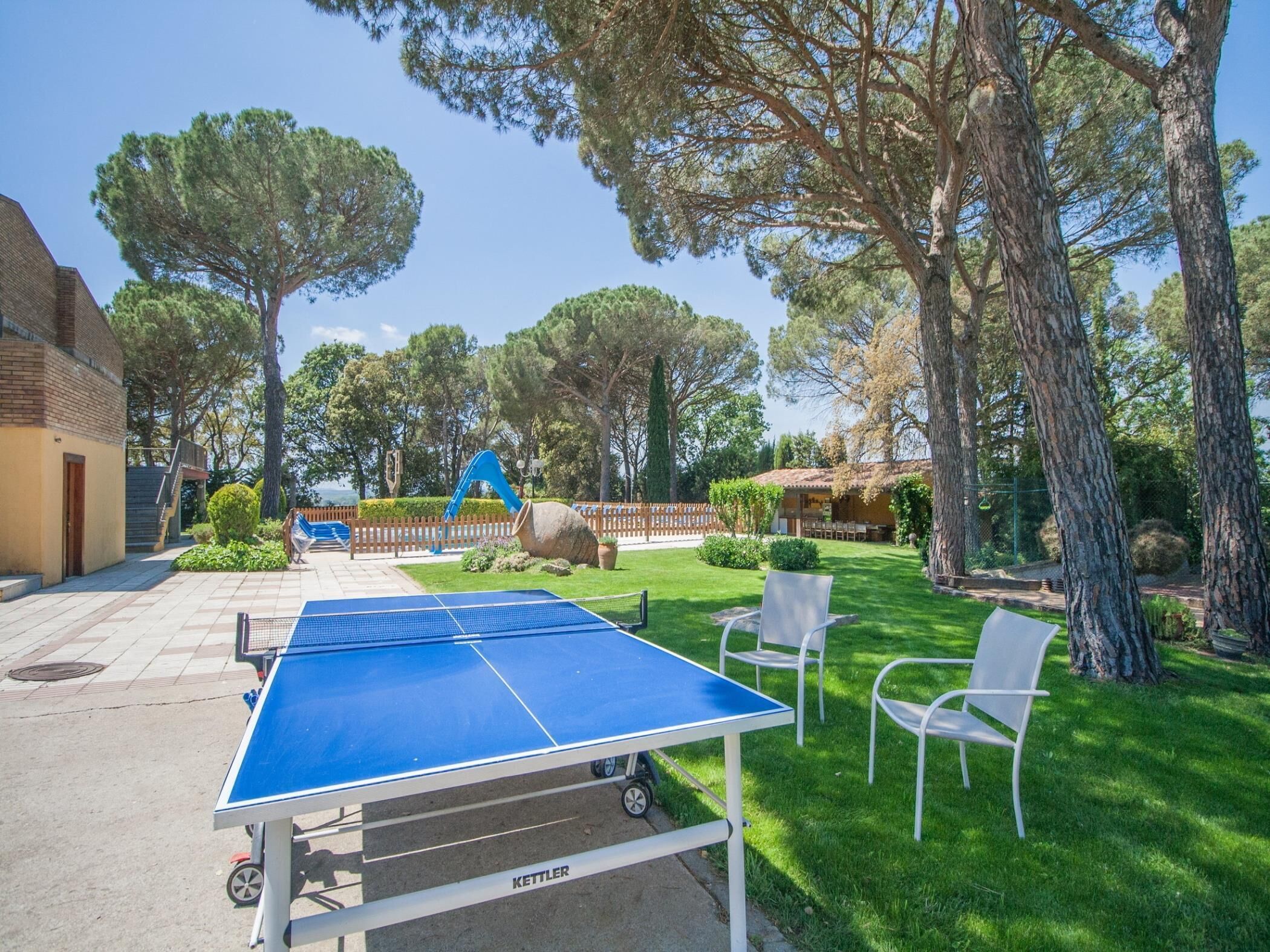 Casa rural con 12 Habitaciones|33pax|Pista de Tenis, BBQ, WiFi, Gran piscina