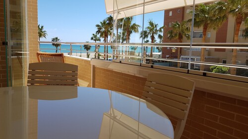 FIRST LINE BEACH APARTMENT