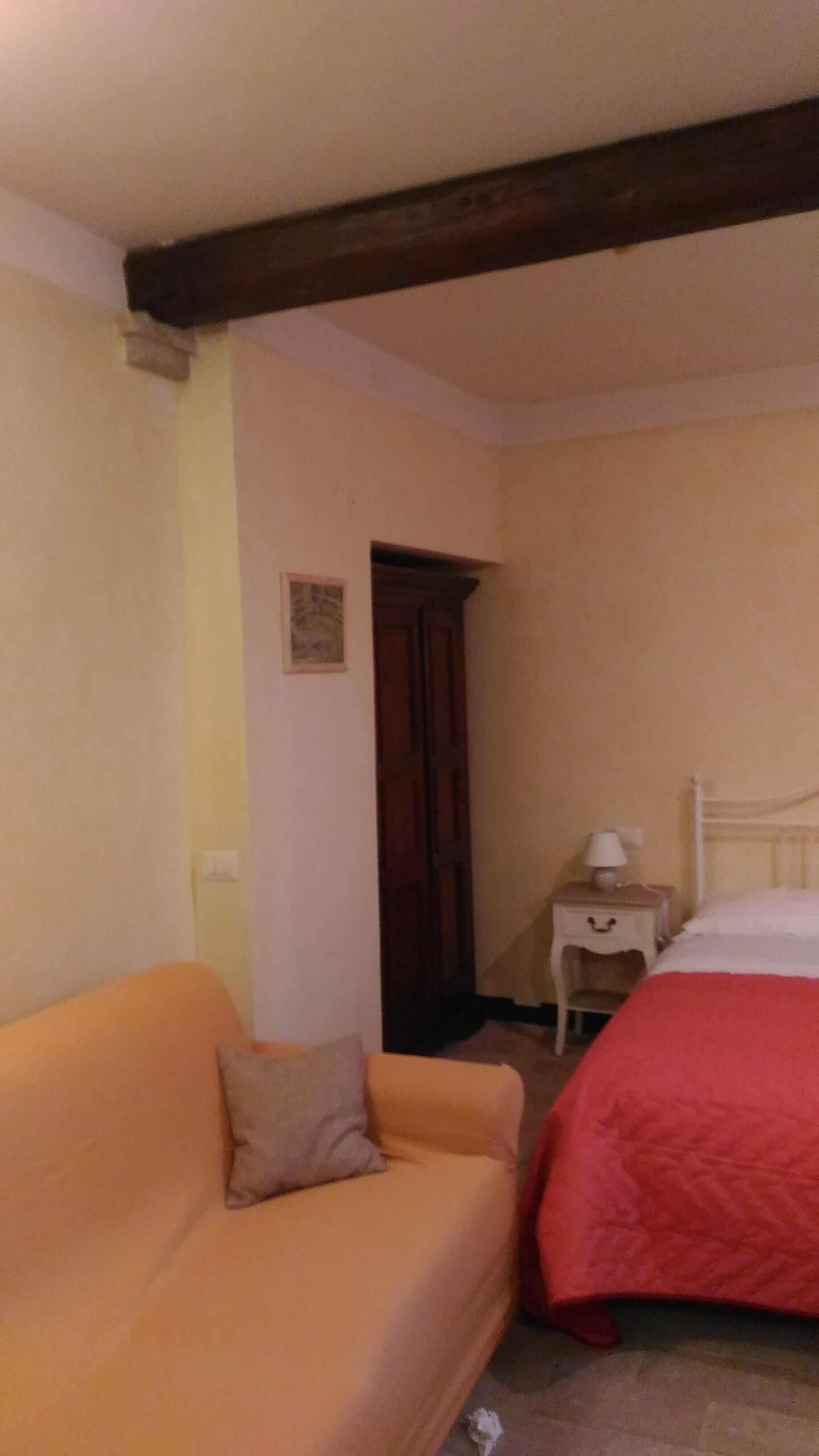 MONOLOCALE AGLI ARCHICCIOLI