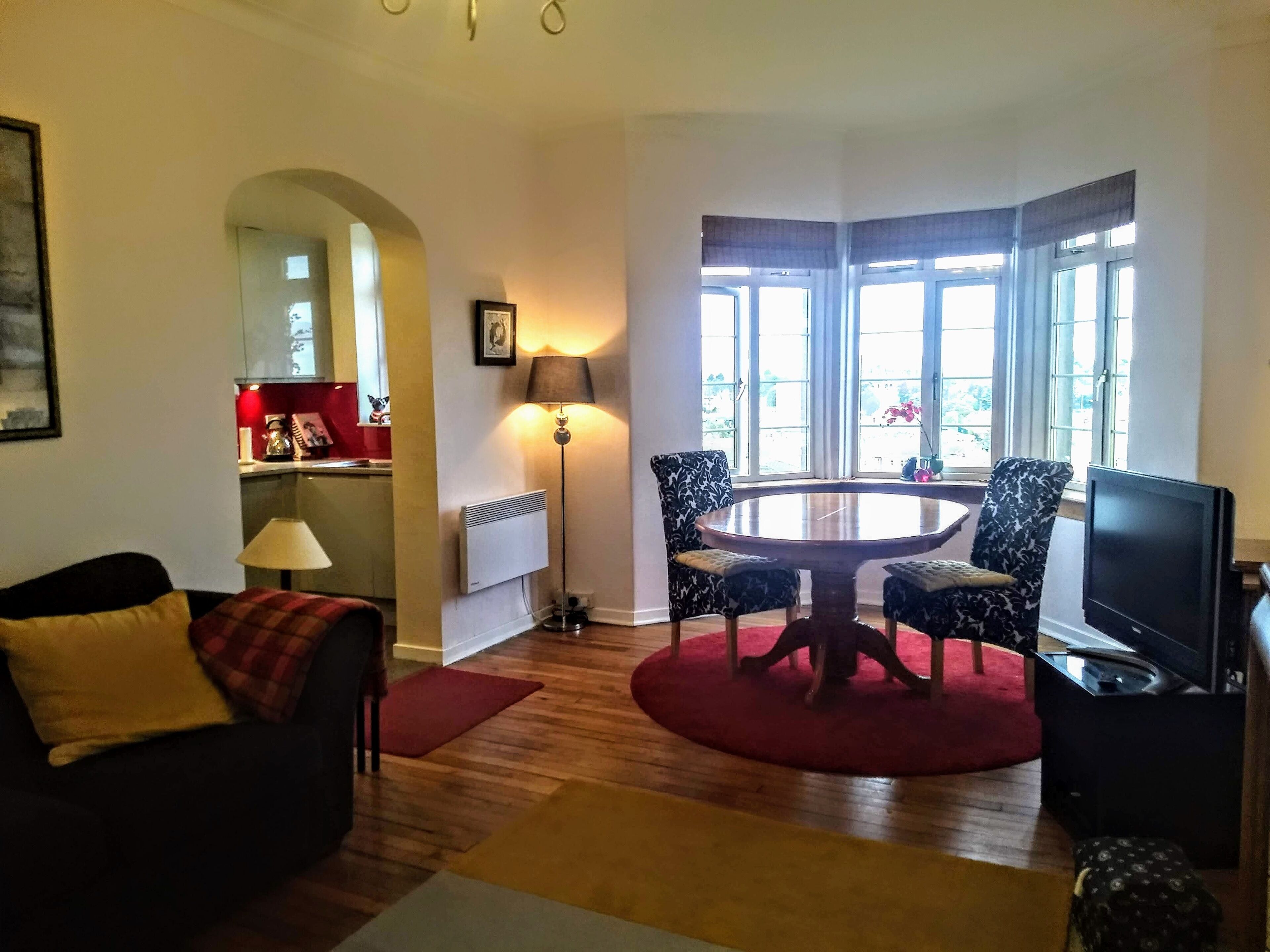 Smart TV, DVD player, books, music library