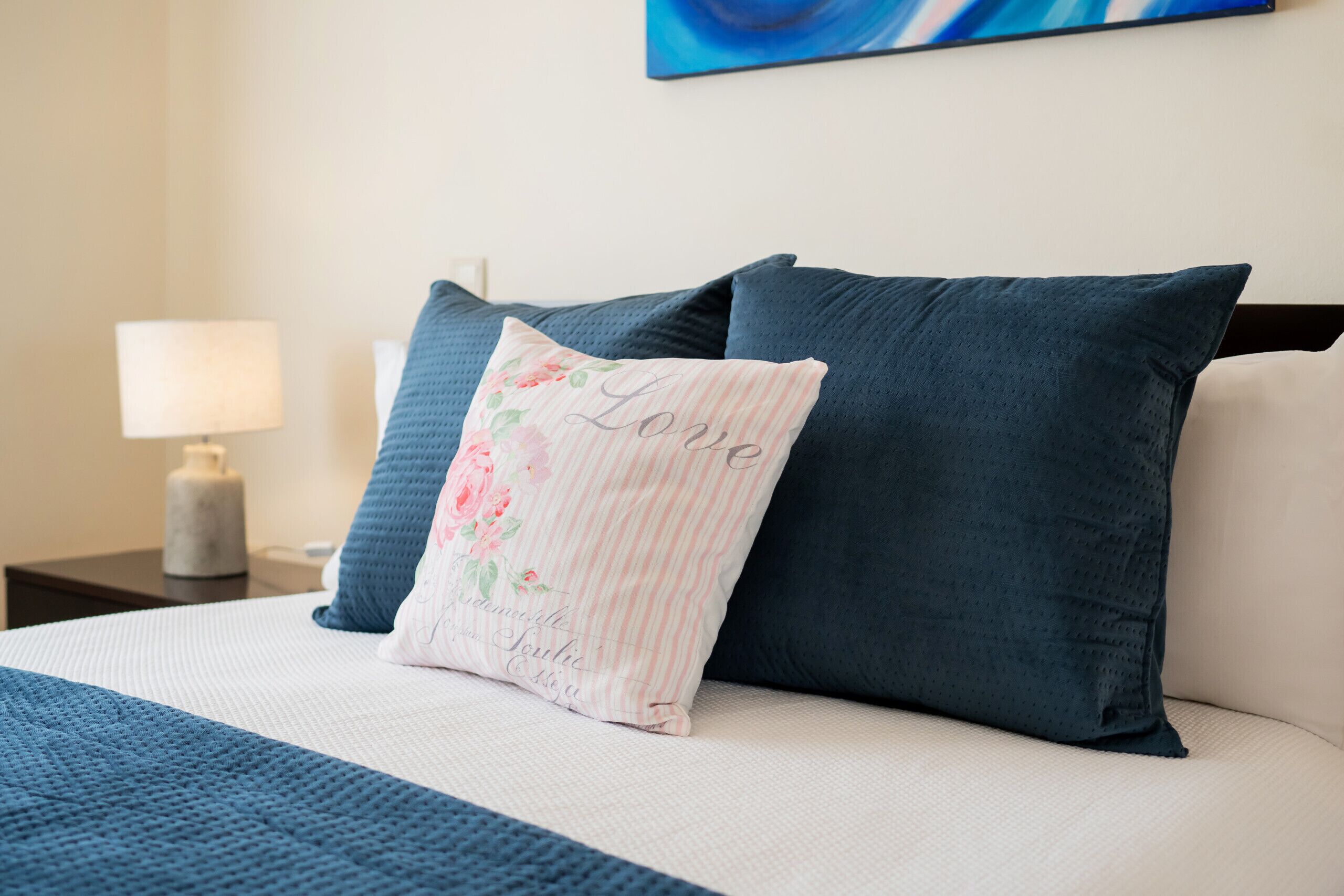 2 bedrooms, in-room safe, iron/ironing board, free WiFi