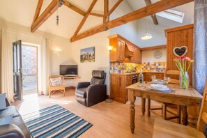 TV - The Heydon, Roughton, Norfolk (Roughton)