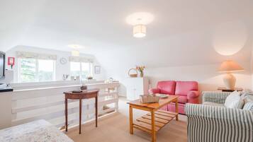 TV connectée, livres, chaßne hi-fi