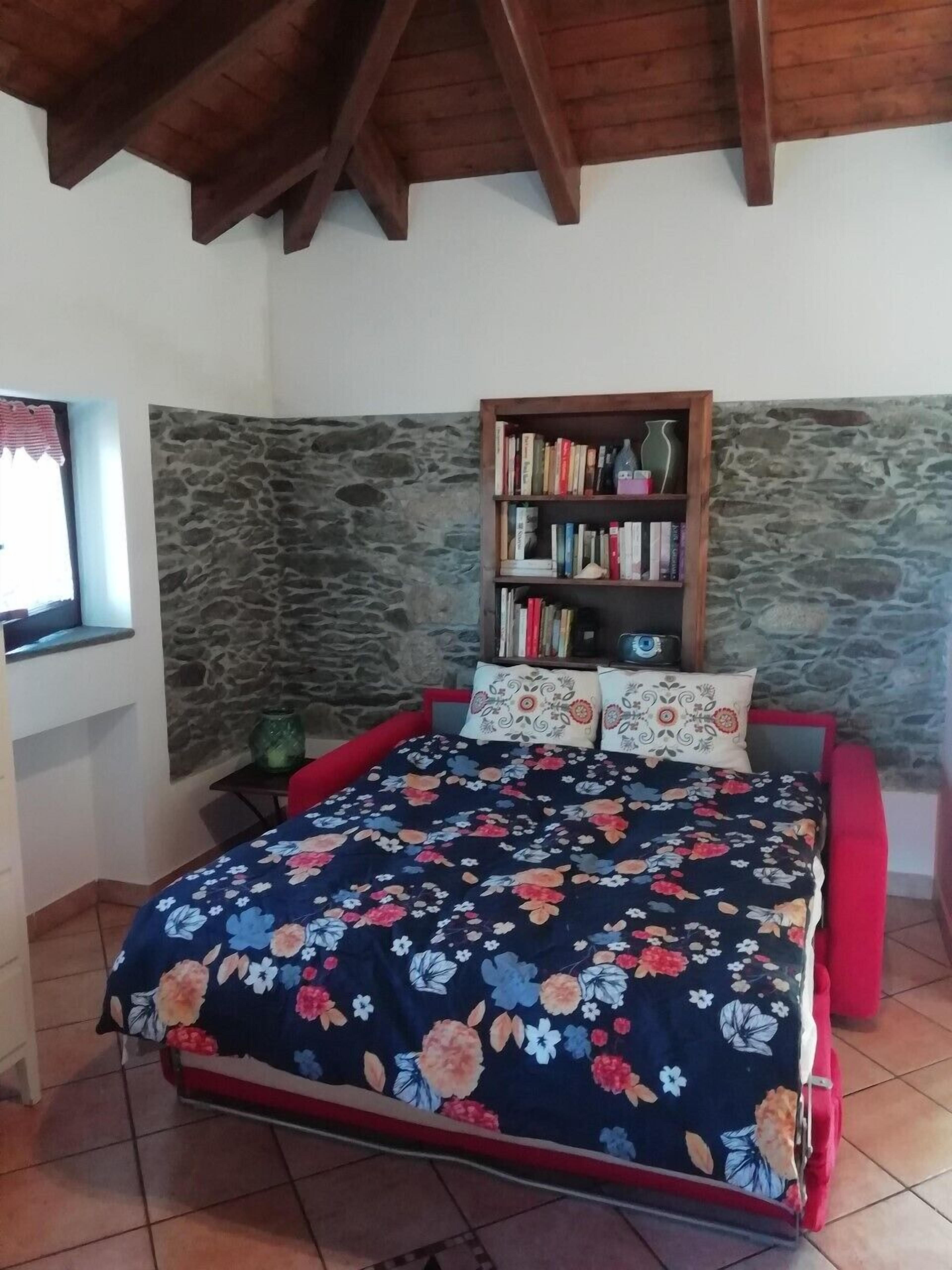 Wonderful terrace overlooking Lake