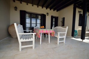 Outdoor dining - KNOSOS PALACE Secluded 4* Villa, Private Pool , BEST VIEW ! (HERAKLION)