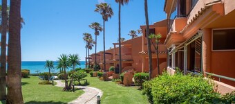 Fantastisk havutsikt. 2 bassenger. 3 m fra Beach May tilbyr bare € 375 per uke