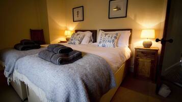 4 soverom, strykejern/-brett, reiseseng for barn og wi-fi (inkludert)