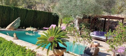  JULY LAST MINUTE OFFER! 29/06-13/07 Typical stone  ibizan pool country villa.  