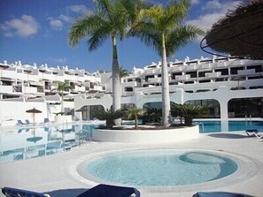 A heated pool - Luxury Apartment on the beach (Adeje)