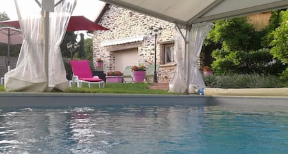Thomas Tranquilidad casa ****. Piscina de 30 ° sauna y jacuzzi