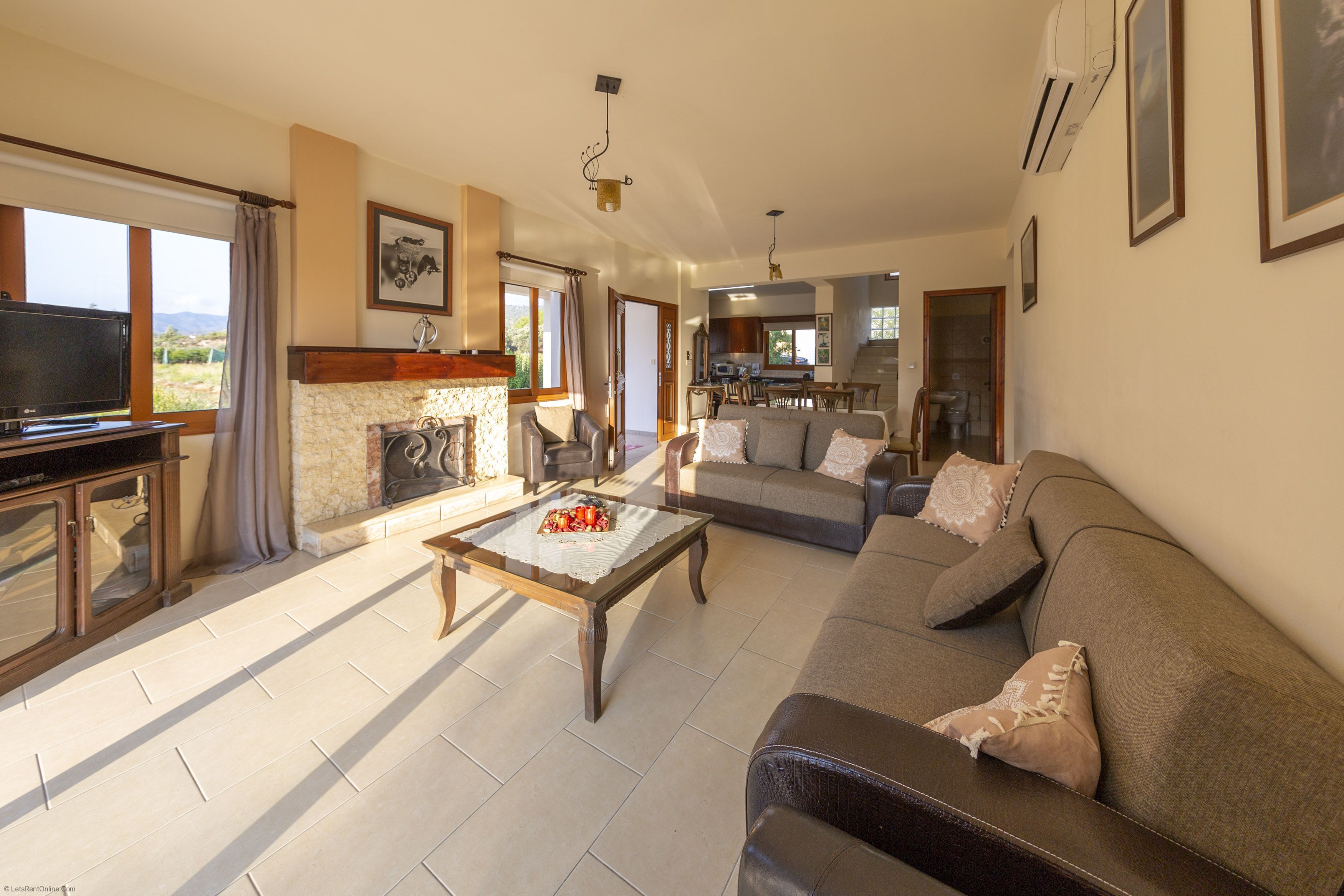 TV, fireplace, table tennis