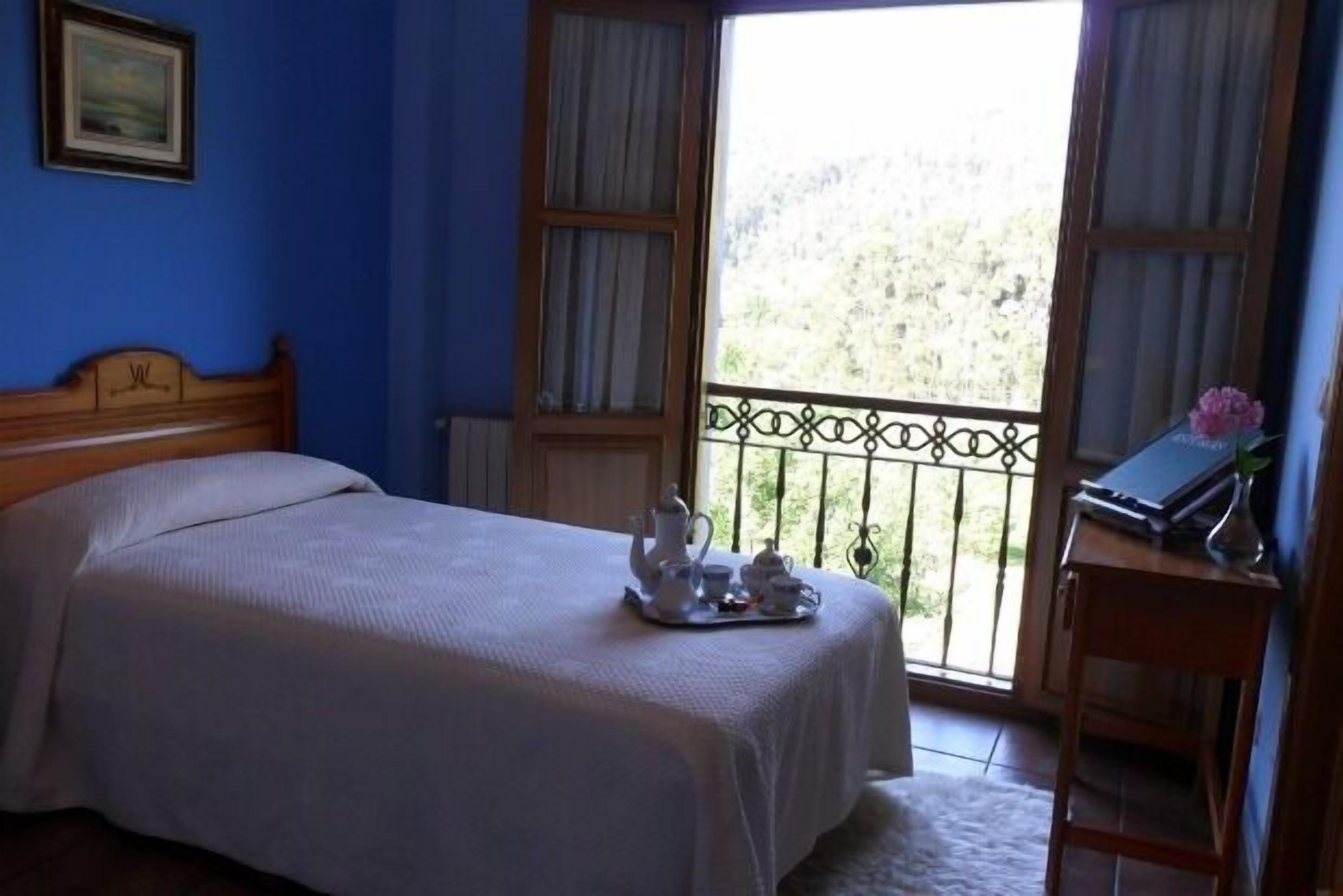 Self catering El Madreñeru for 6 people