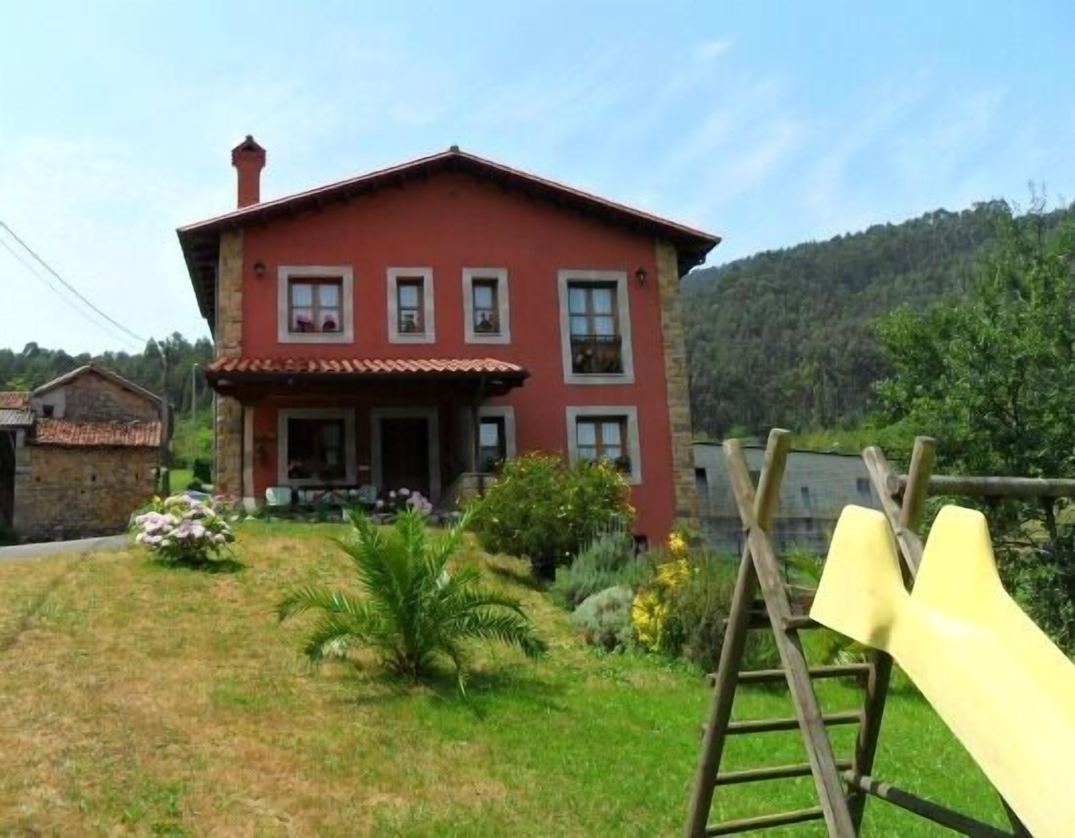 Self catering El Madreñeru for 6 people