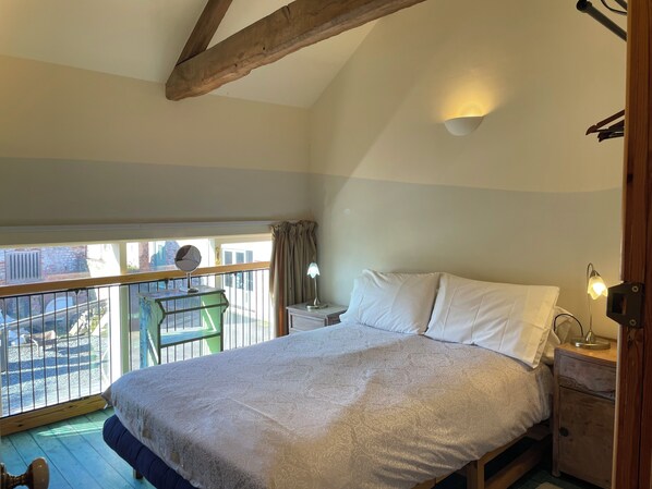 7 bedrooms, iron/ironing board, travel crib, free WiFi